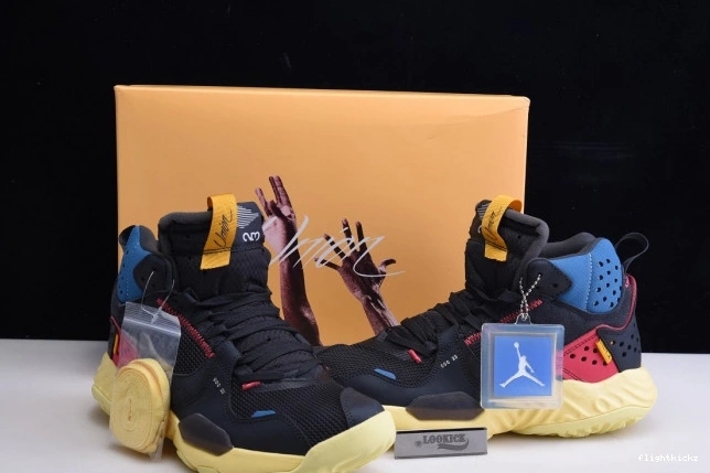 LA UNION 'OFF JORDAN DA1951-001 MID X DELTA NOIR' 1110